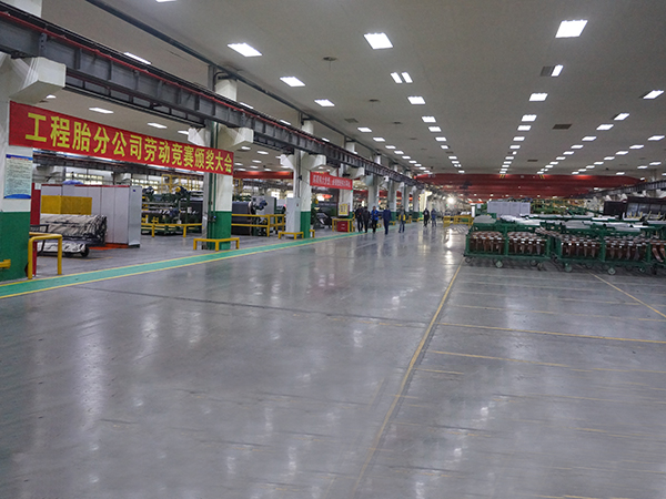 工程胎现场整齐靓丽